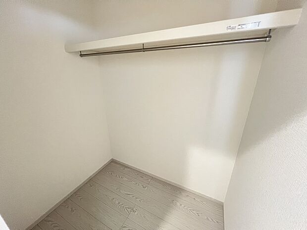 【収納】2階ホールにはファミリークロークもご用意しました