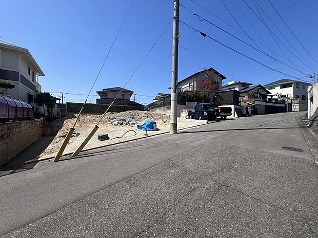 【前面道路含む現地写真】前面道路:東側6m公道