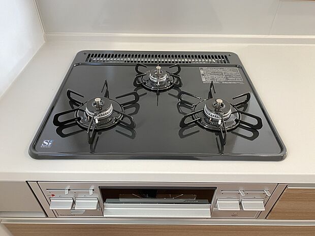 【その他設備】3口ガスコンロ（同仕様)