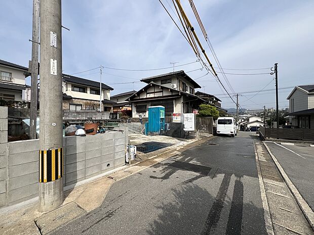 【前面道路含む現地写真】前面道路:南側3.9m公道