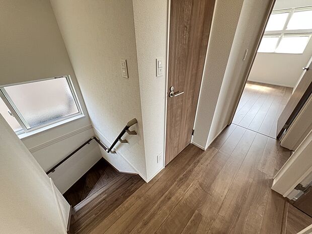 【その他内観】階段部分(1号地)