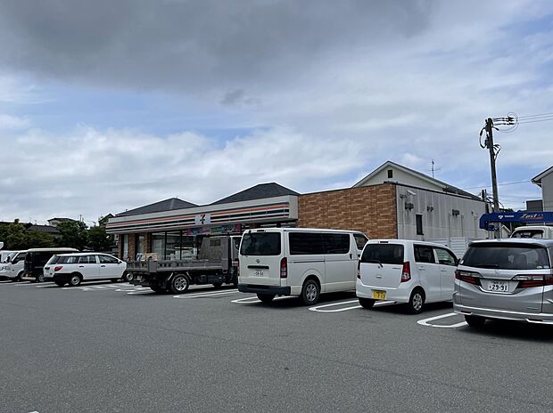 セブン-イレブン 福岡名子３丁目店（約500m・徒歩7分）