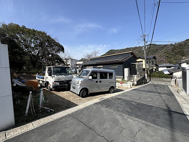 【前面道路含む現地写真】前面道路:東側4m公道