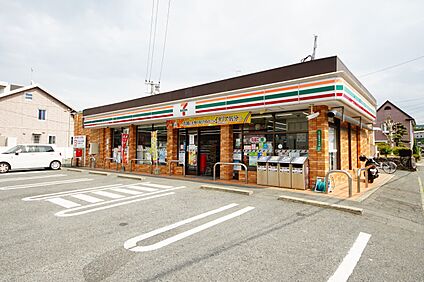 セブン-イレブン 福岡早見店 1100m(14分)