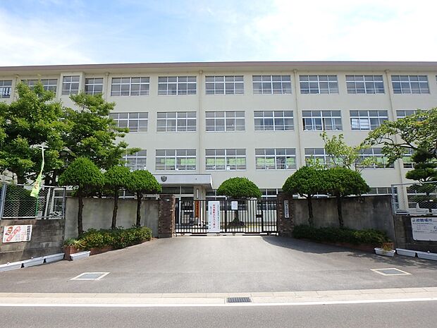 福岡市立下山門小学校(約800m・徒歩10分)