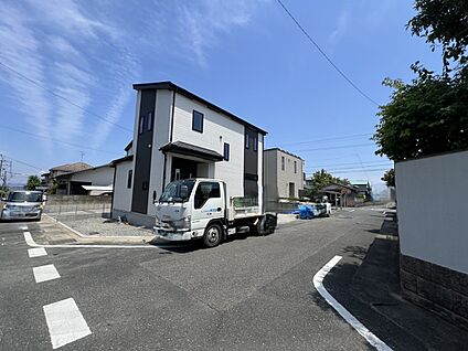 前面道路含む現地写真