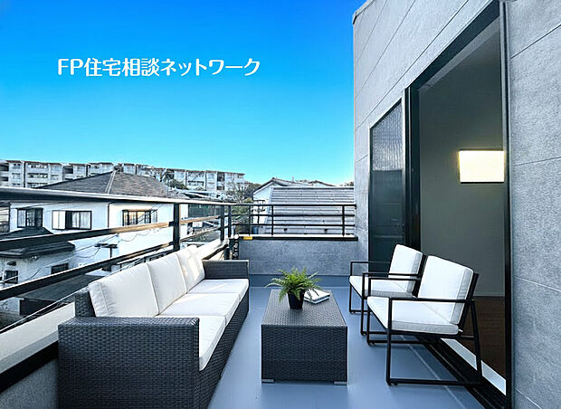 本画像はAIがCGで家具作成しており、実際の現地に家具は設置されておりません。また、販売価格に家具等は含まれておりません。<1号棟>