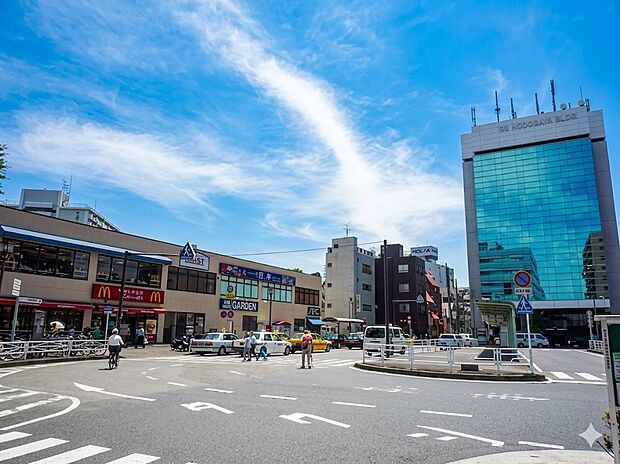 ～保土ヶ谷駅～横浜駅へ1駅でアクセスでき、通勤やお出かけもスムーズ。駅周辺には買い物施設や飲食店がそろい、日常生活に必要なものが身近で完結します。