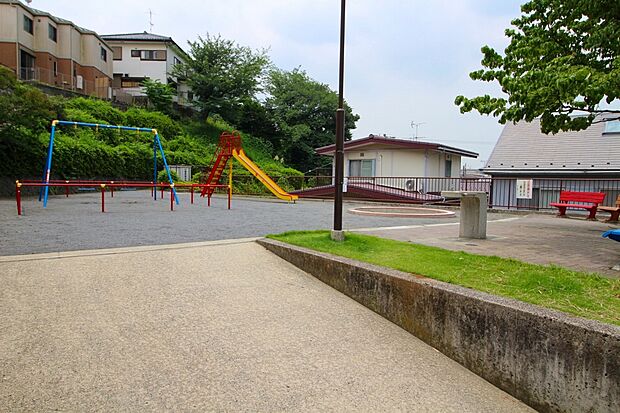 鴨居第三公園(約450m)