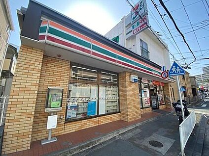 セブンイレブン横浜浅間台店 750ｍ