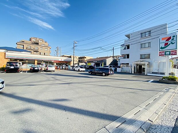 セブンイレブン横浜日吉宮前店(約240m)