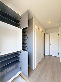 すっきり片付く玄関