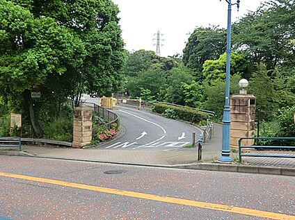 横浜市児童遊園地 1200m