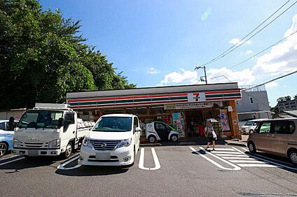 セブンイレブン 横浜鶴見東寺尾３丁目店 950ｍ
