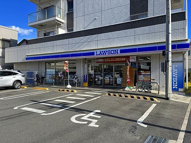 ローソン都筑東山田町店(約450m)