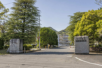 山口高等学校 約280ｍ(徒歩約5分)