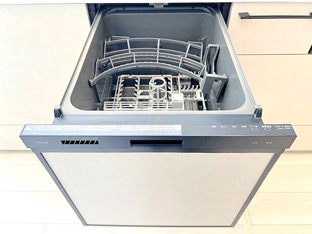 【食器洗乾燥機】食器洗乾燥機付きでご家族の食器もスッキリピカピカ