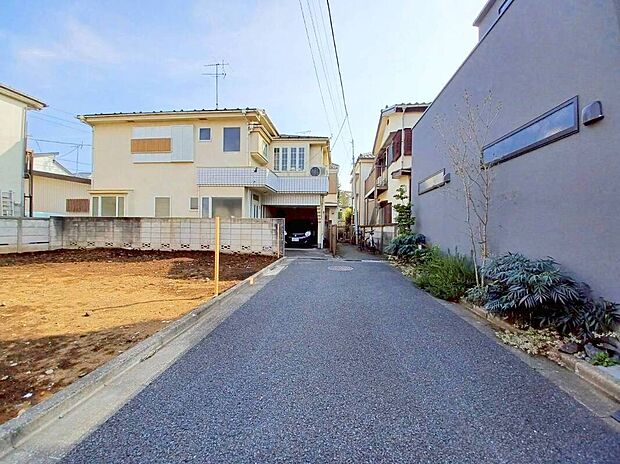 【前面道路含む現地写真】小鳥の鳴き声で目覚める朝、さわやかな静けさを現地で体感してください