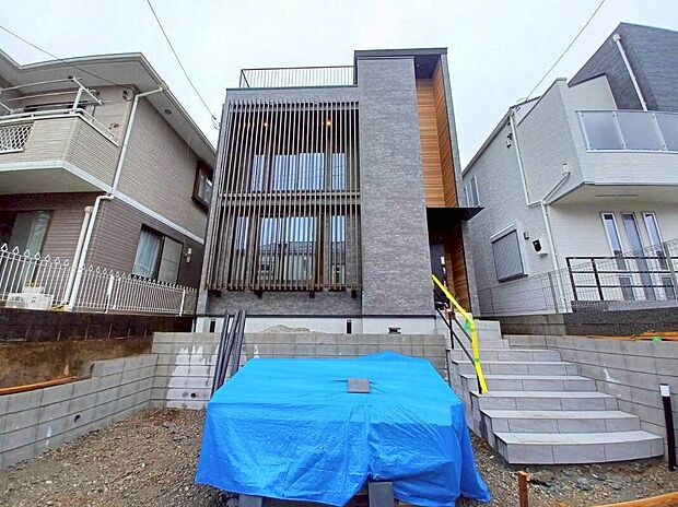 【外観】優雅な日常へ導く、品格のある美しい外観