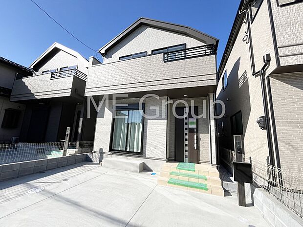 たっぷりの陽光と心地よい風が舞い込む住まい