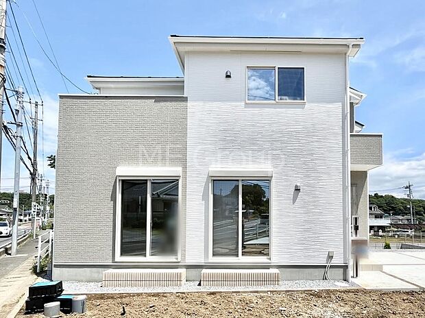 溢れる陽光でご家族の笑顔も輝く