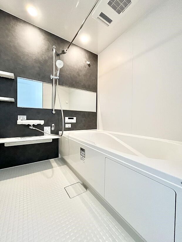 一日の疲れを癒やす大切なバスタイム。ゆっくりとお風呂を楽しんで疲れをとりたいですね!