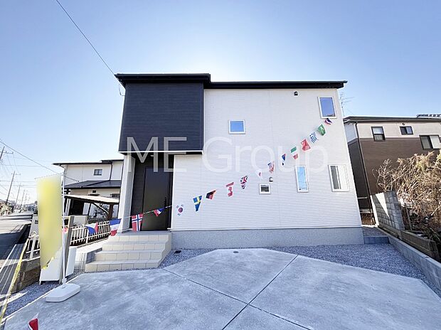 たっぷりの陽光と心地よい風が舞い込む住まい