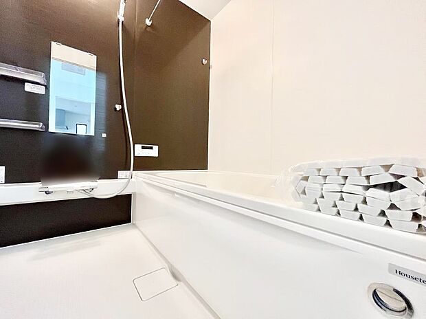 落ち着いた雰囲気でゆっくりお寛ぎいただけるバスルーム