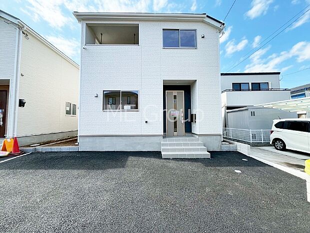 たっぷりの陽光と心地よい風が舞い込む住まい