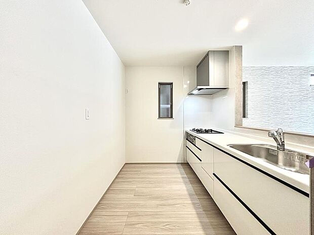 ゆとりあるキッチンではご家族と楽しくお料理ができます。