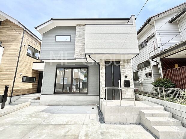 たっぷりの陽光と心地よい風が舞い込む住まい　