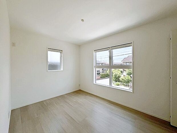 爽やかな日差しがお部屋全体を優しく包み込んでくれます