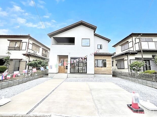 洗練された外観、上質な住空間が広がる室内は永く安心して過ごせる住居です。 