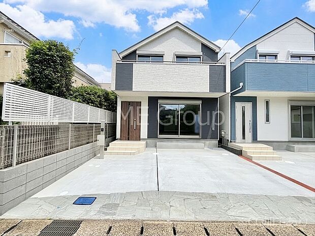 洗練された外観、上質な住空間が広がる室内は永く安心して過ごせる住居です。