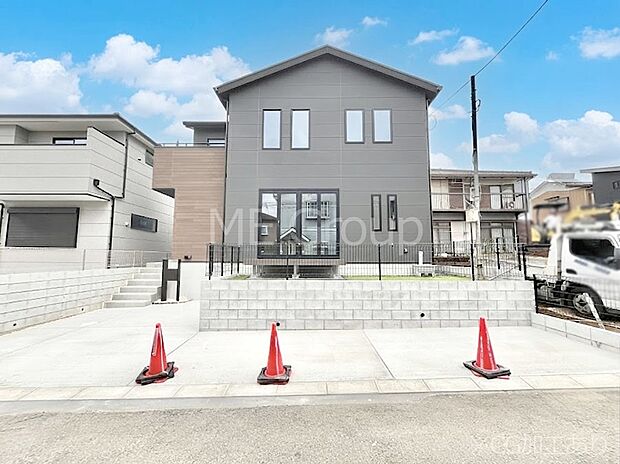 洗練された外観、上質な住空間が広がる室内は永く安心して過ごせる住居です。 