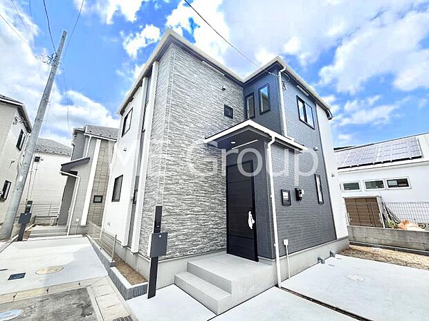 洗練された外観、上質な住空間が広がる室内は永く安心して過ごせる住居です。