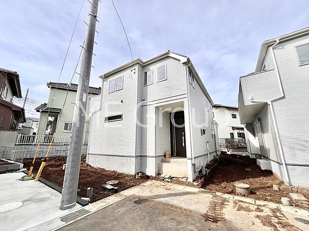 たっぷりの陽光と心地よい風が舞い込む住まい