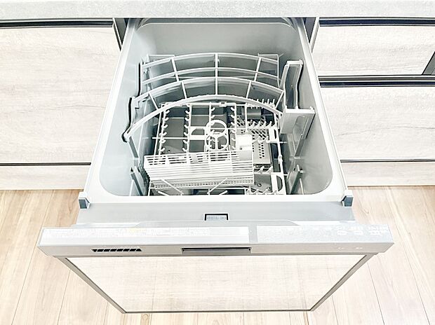 【食洗機】面倒なお片づけは食洗機にお任せ！家事の負担が減って、時間にも気持ちにもゆとりができます。