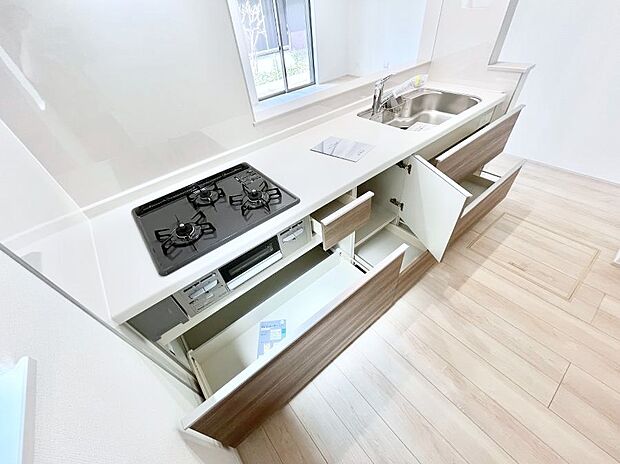 【スライド収納】使いやすさを優先したスライド式収納タイプ!