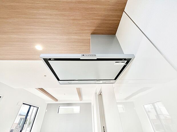 【レンジフード】基本的なお手入れはフィルターのみ!お手入れのしやすさも魅力です。