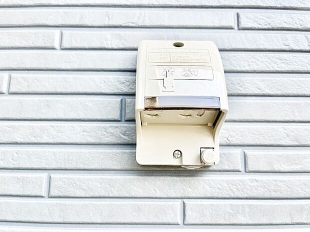 【その他現地】ガーデニングやお掃除に便利な外水栓