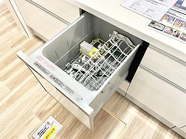 【食洗機】面倒なお片づけは食洗機にお任せ！家事の負担が減って、時間にも気持ちにもゆとりができます。