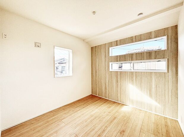 【寝室】爽やかな日差しがお部屋全体を優しく包み込んでくれます