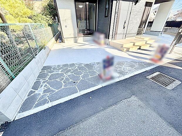 【駐車場】生活に欠かせない駐車スペース。