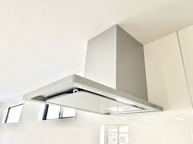 【レンジフード】基本的なお手入れはフィルターのみ！お手入れのしやすさも魅力です。