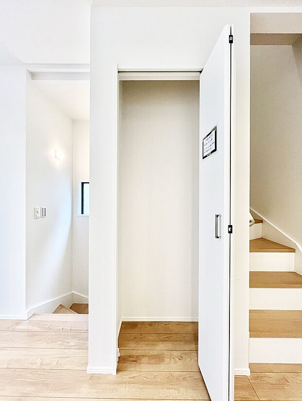 【収納】物が多くなりがちなリビングにうれしい収納