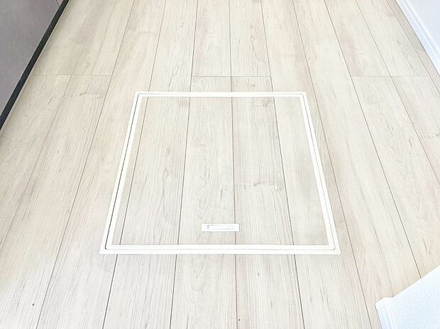 【床下収納】床下収納付き!日用品・非常用品の収納にも大活躍。