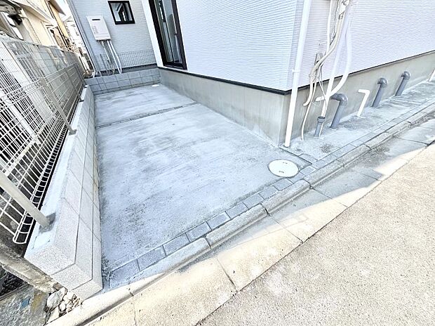 【駐車場】生活に欠かせない駐車スペース。