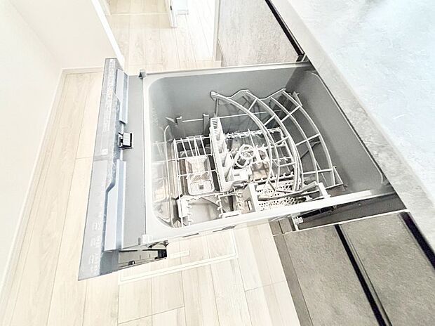 【食洗機】面倒なお片づけは食洗機にお任せ!家事の負担が減って、時間にも気持ちにもゆとりができます。