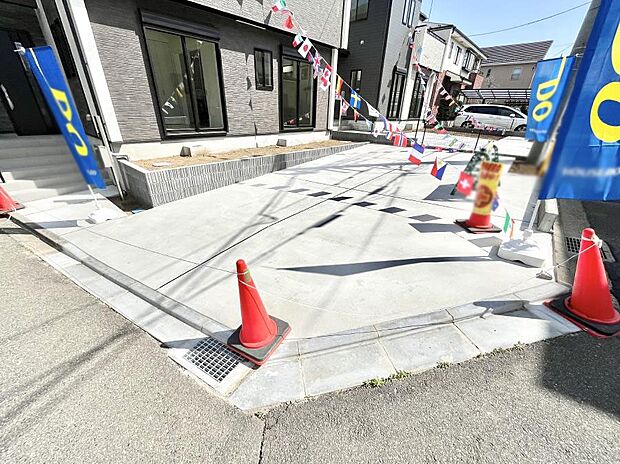 【駐車場】生活に欠かせない駐車スペース。